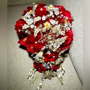 Quinceanera bigger bouquet 💐